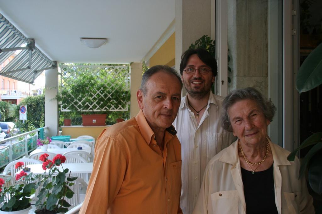 Hotel Vienna Senigallia Dış mekan fotoğraf