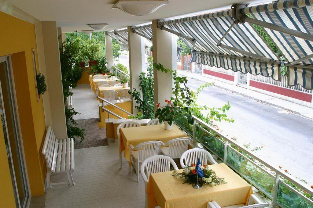 Hotel Vienna Senigallia Dış mekan fotoğraf