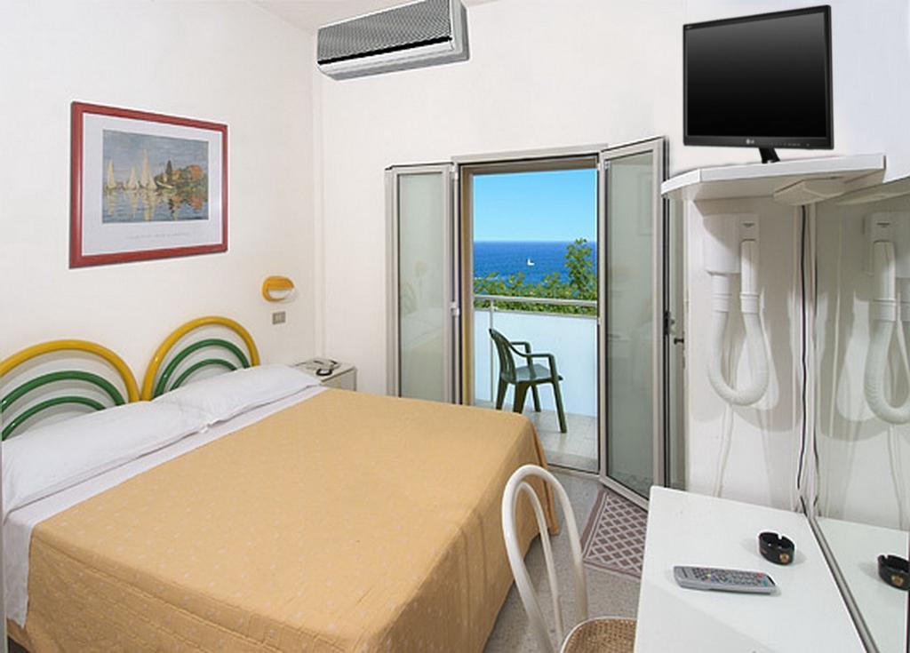 Hotel Vienna Senigallia Oda fotoğraf